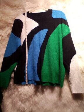 Tahari Blue, Green, Black & White Abstract Crewneck Sweater  A0004